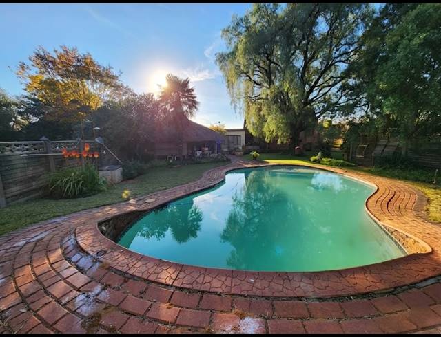 4 BEDROOM HOUSE FOR SALE IN THEOVILLE